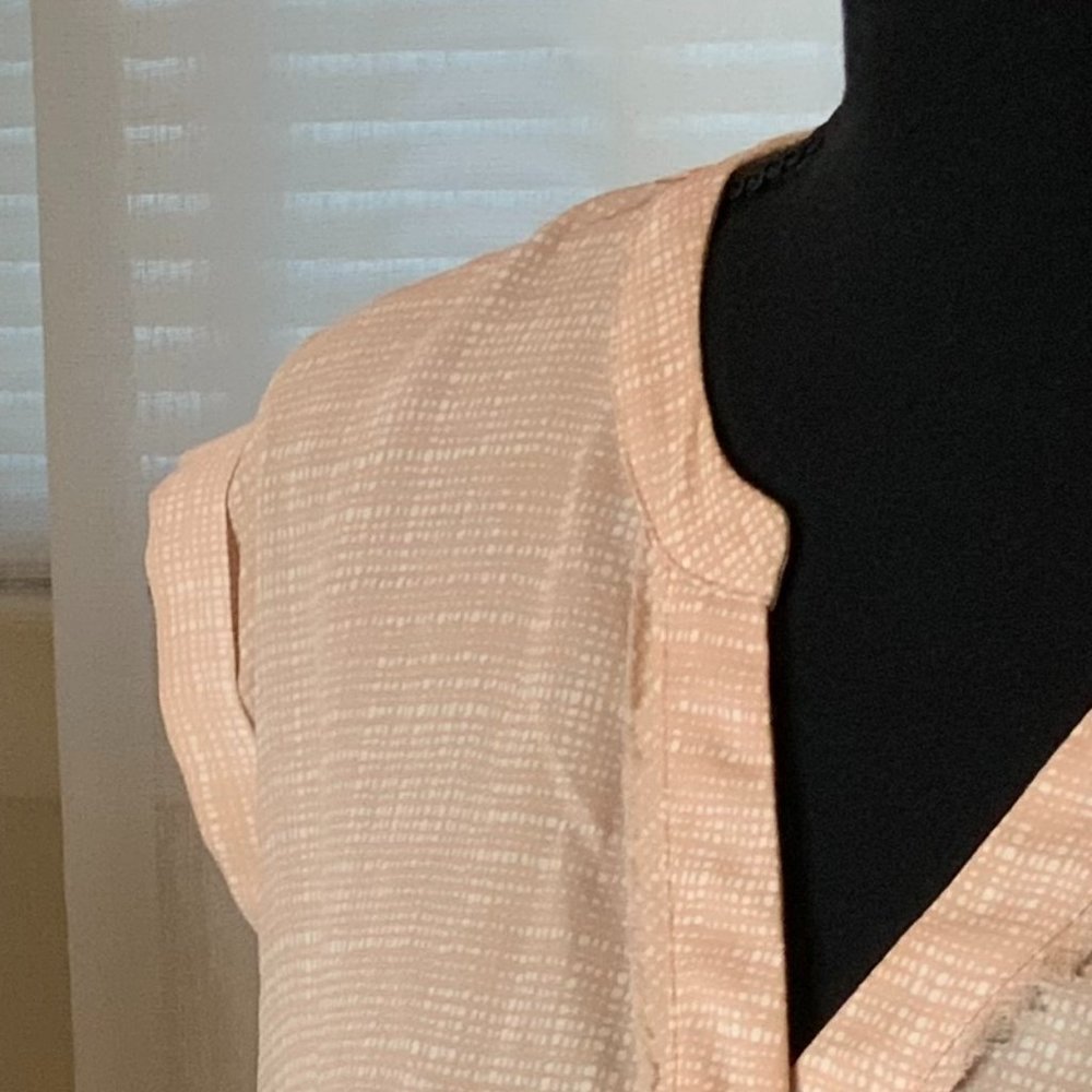 Work Style Blouse - Picture 3 of 4